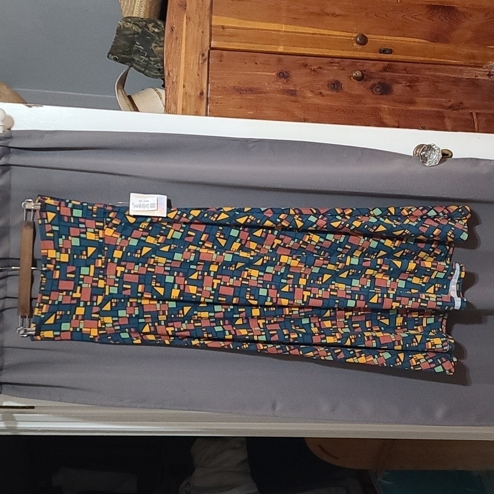 NWT LuLaRoe Maxi Skirt Colorful Geometric Design Comfy Stretch Size XS